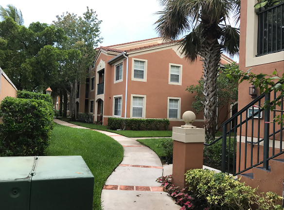 St Andrews Tamarac Apartments - Tamarac, FL