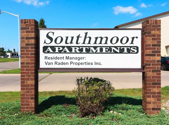 South Moor Apartments - Moorhead, MN