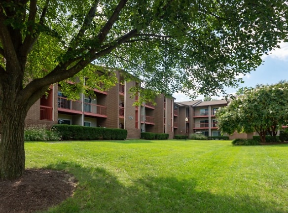 Parkridge Gardens Apartments - Herndon, VA