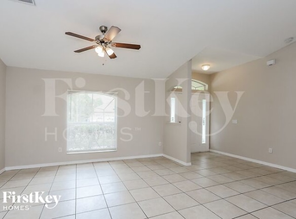 2673 Trilby Ave - North Port, FL
