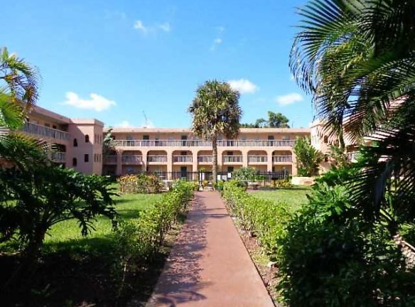Riverside Manor - Fort Lauderdale, FL