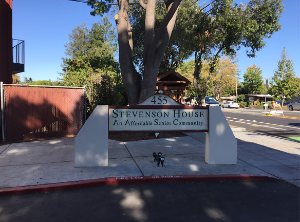 Stevenson House Apartments - Palo Alto, CA