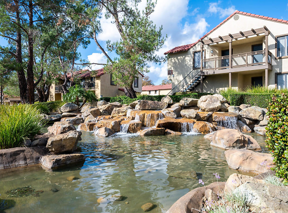 Villa La Paz Apartment Homes - Rancho Santa Margarita, CA