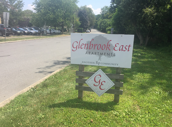 Glenbrook East Apartments - Stroudsburg, PA