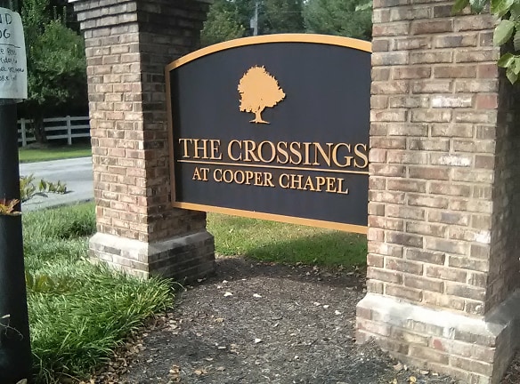 The Crossings At Cooper Chapel Apartments - Louisville, KY