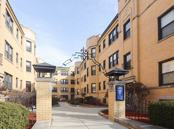 23255 N Rockwell A3 - Chicago, IL