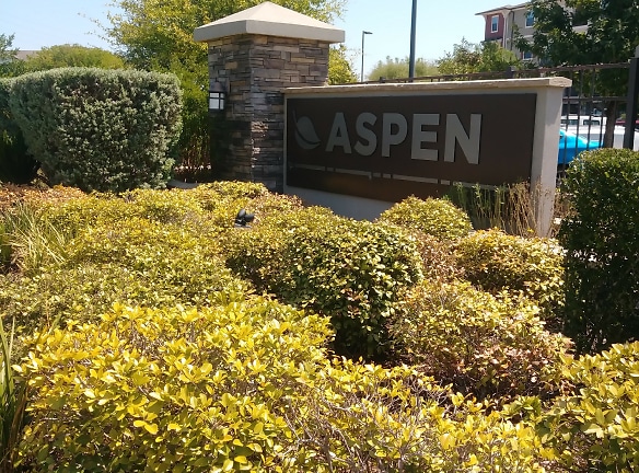 Aspen Heights Apartments - San Marcos, TX