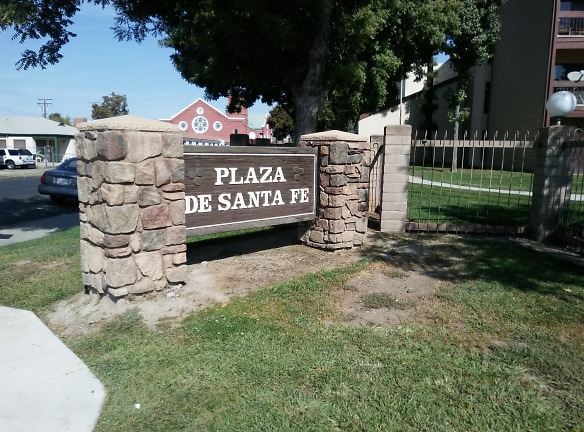 Santa Fe Plaza Apartments - Porterville, CA
