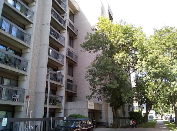 Golda Meir House Apartments - Milwaukee, WI