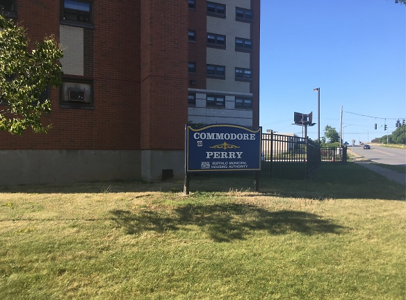 Commodore Perry Extension Apartments - Buffalo, NY