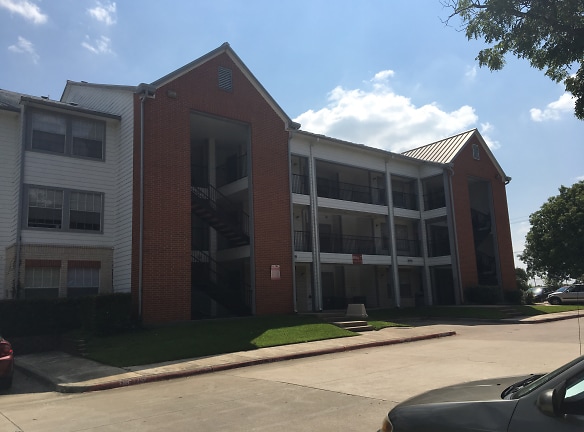 Century Court Student Housing Apartments - Plano, TX