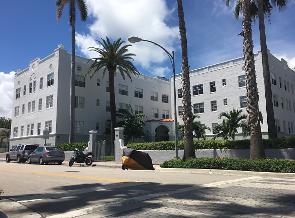 Annell Apartments - Miami Beach, FL