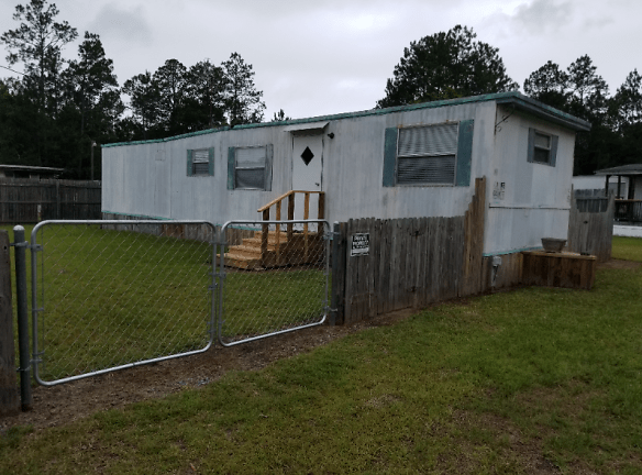 41 Thicket Rd unit 5 - Ludowici, GA