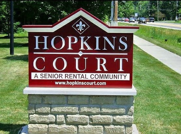 Hopkins Court Apartments - Getzville, NY