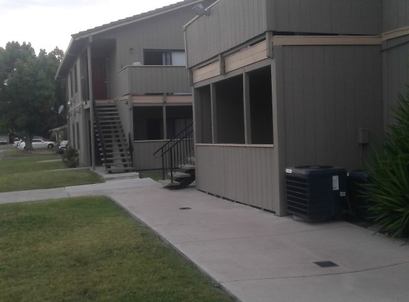 LINCOLN VILLAGE PARK APTS. Apartments - Stockton, CA