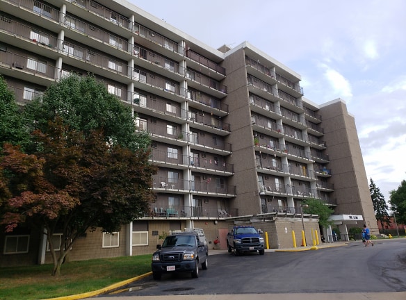 Elms Apartments - Warren, OH