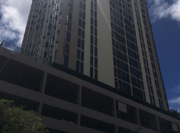 Kamakee Vista Apartments - Honolulu, HI