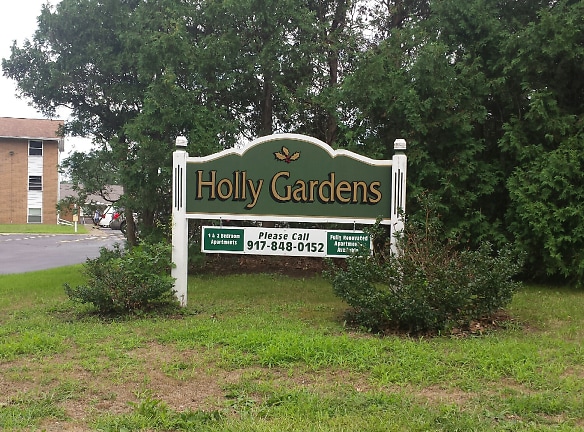 Holly Gardens Apartments - Fulton, NY