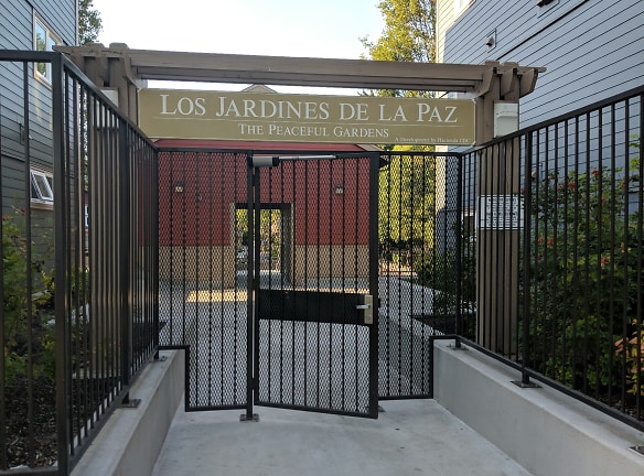 Los Jardines De La Paz Apartments - Portland, OR