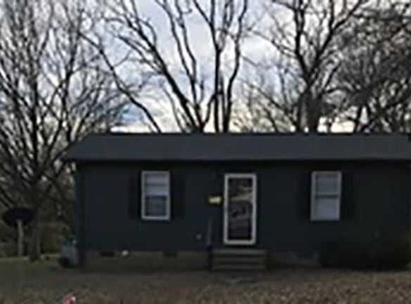 212 E Georgia Ave - Bessemer City, NC