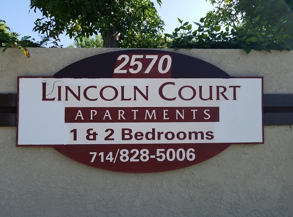 Lincoln Court Apartments 2570 W Lincoln Ave Anaheim CA Apartments