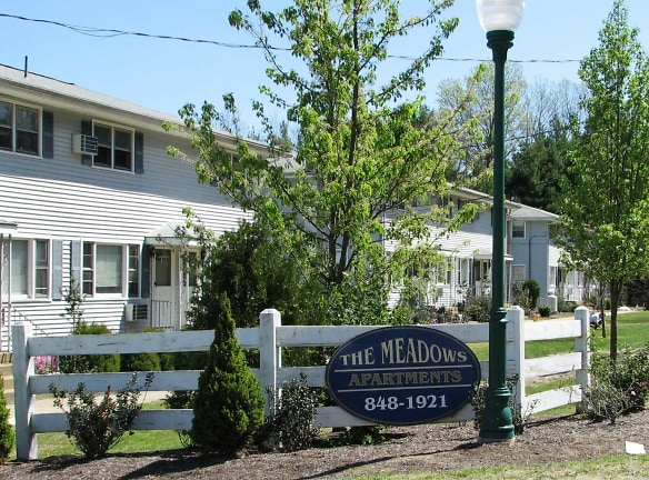 The Meadows Apartments - Uncasville, CT