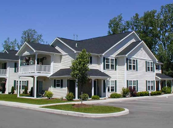 Heritage Park Apartments & Townhomes - Webster, NY