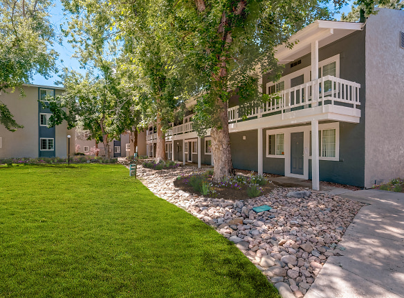 Featherstone Apartments - Colorado Springs, CO