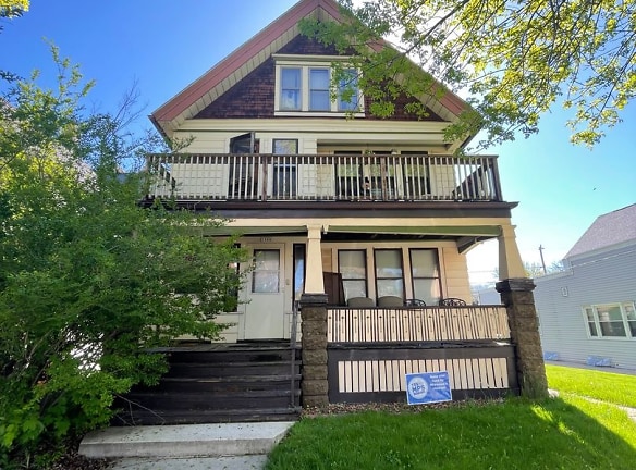 2986 S Clement Ave - Milwaukee, WI