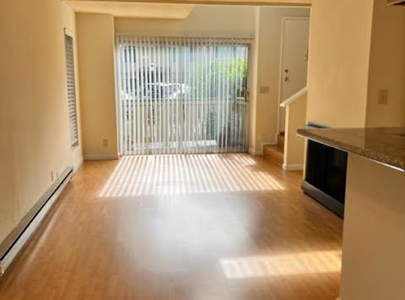 382 Imperial Way unit 5 - Daly City, CA