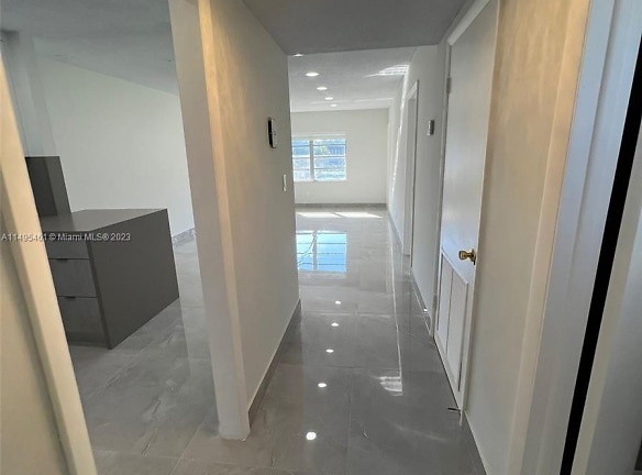 5120 SW 40th Ave #25A - Fort Lauderdale, FL