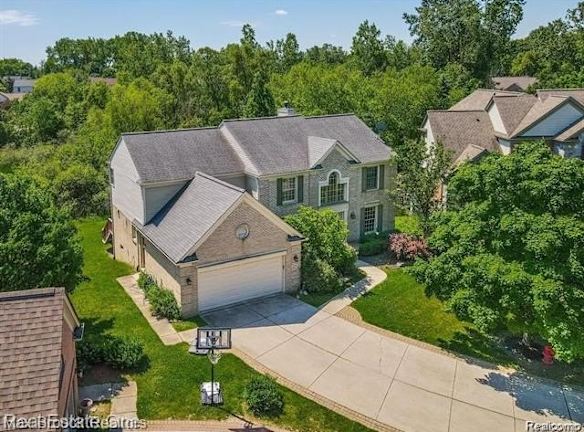 5699 Applegrove Dr - West Bloomfield, MI