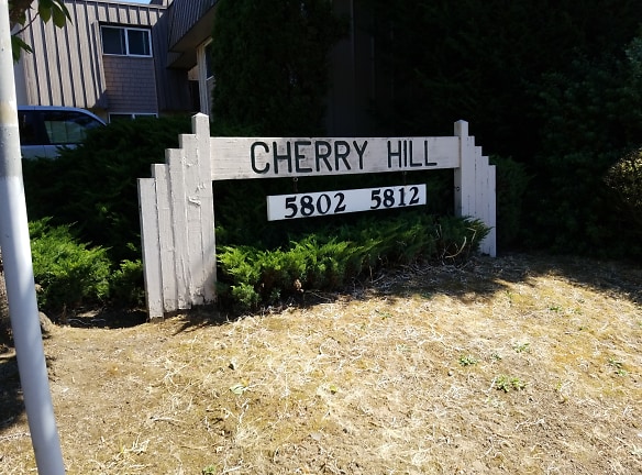Cherry Hill Apartments - Portland, OR