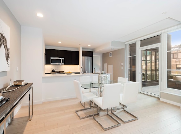 535 West 43rd Street #N9K - New York, NY