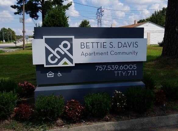 Bettie S. Davis Village Apartments - Suffolk, VA