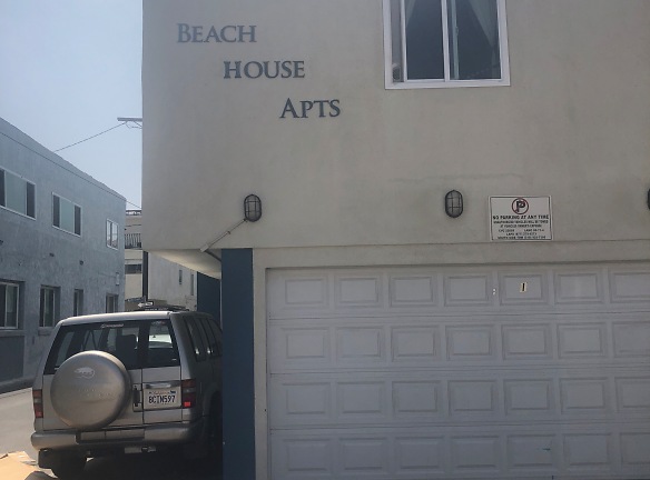 Beach House Apartments - Venice, CA