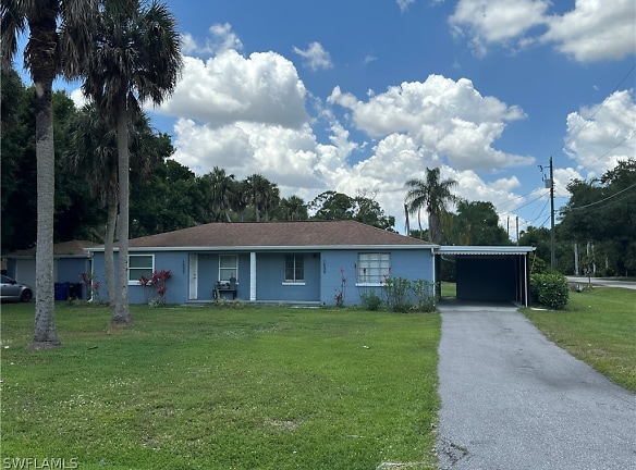 1539 Piney Rd #1539 - North Fort Myers, FL