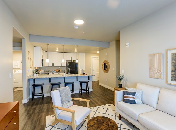 Residence At South Haven Farms Apartments - Payson, UT