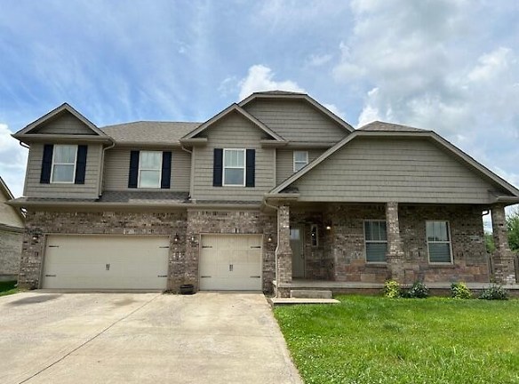 508 Will Pkwy - Versailles, KY