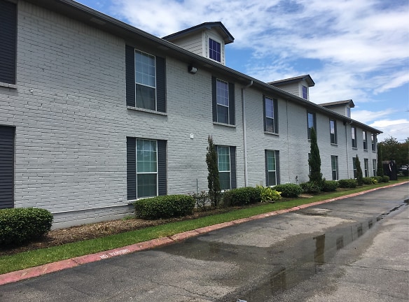 Villas At The Palms Apartments - Baytown, TX