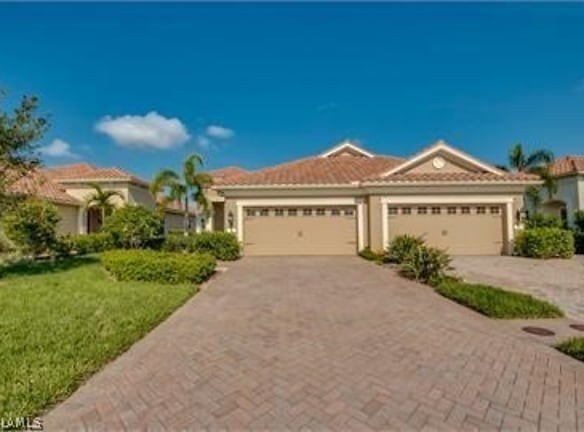 4420 Waterscape Ln - Fort Myers, FL