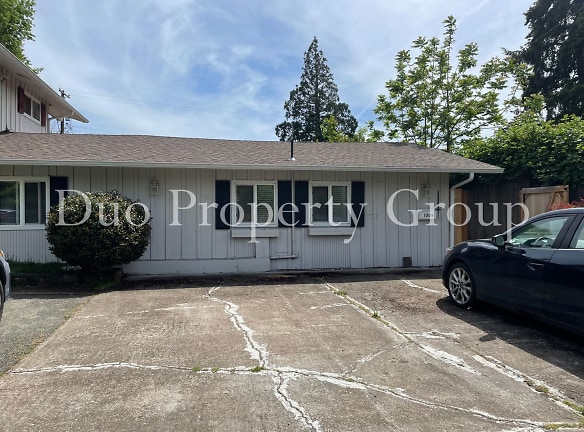 1311 G St - Springfield, OR