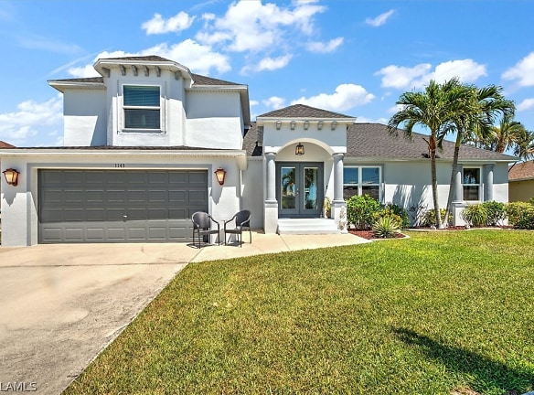 1143 SW 43rd St - Cape Coral, FL
