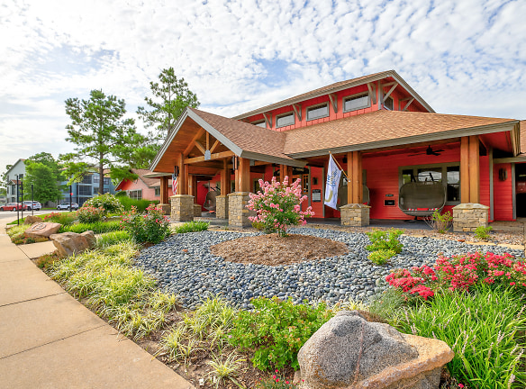 Campus Lodge - Per Bed Lease - Norman, OK