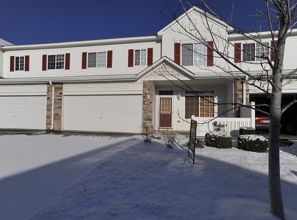 4697 Blaine Ave - Inver Grove Heights, MN