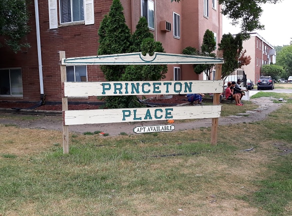 Princeton Place Apartments - Saint Paul, MN