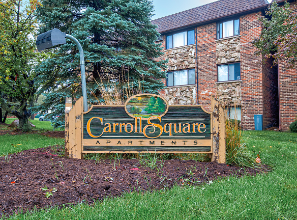 Carroll Square - Elk Grove Village, IL