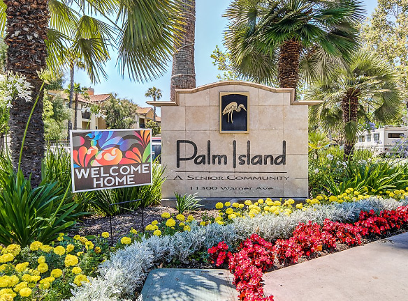 Palm Island Senior Living +55 Apartments - Fountain Valley, CA