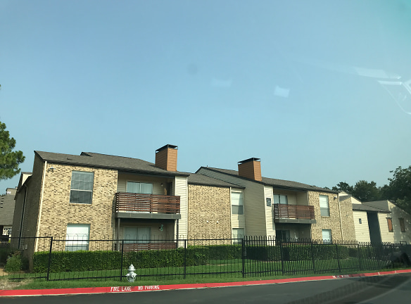 Sleepy Hollow Apartments - Arlington, TX