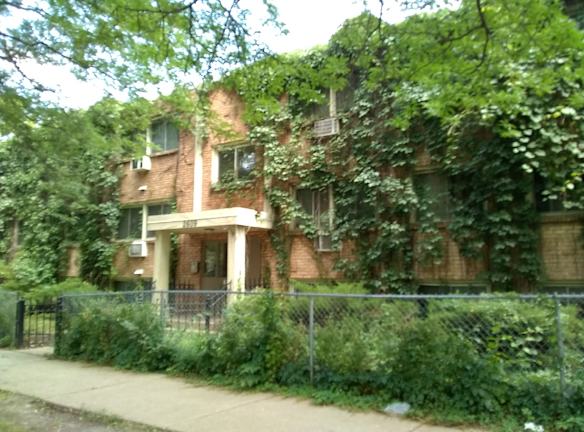 16th Ave Apartments